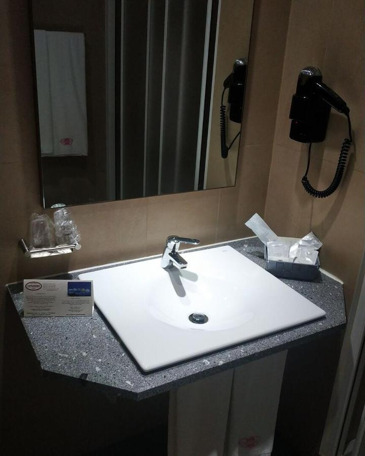 Hotel Comodoro Corvo Eksteriør bilde